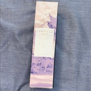 Centella Foaming Cleanser - Purple